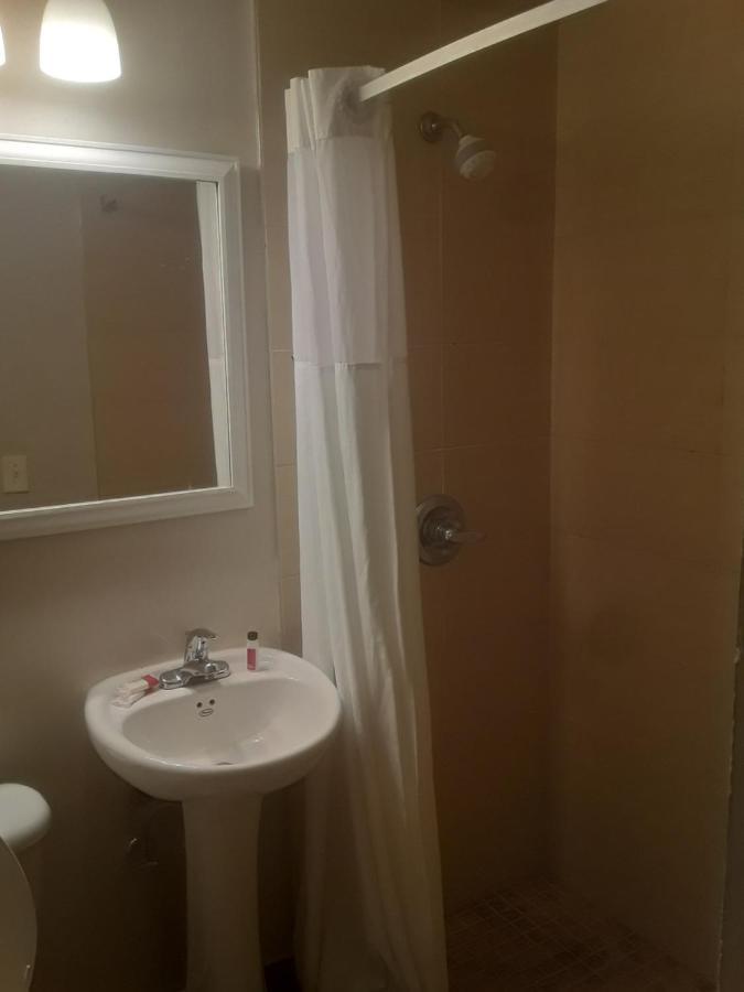 Days Inn By Wyndham Miami Airport North Miami Springs Bagian luar foto