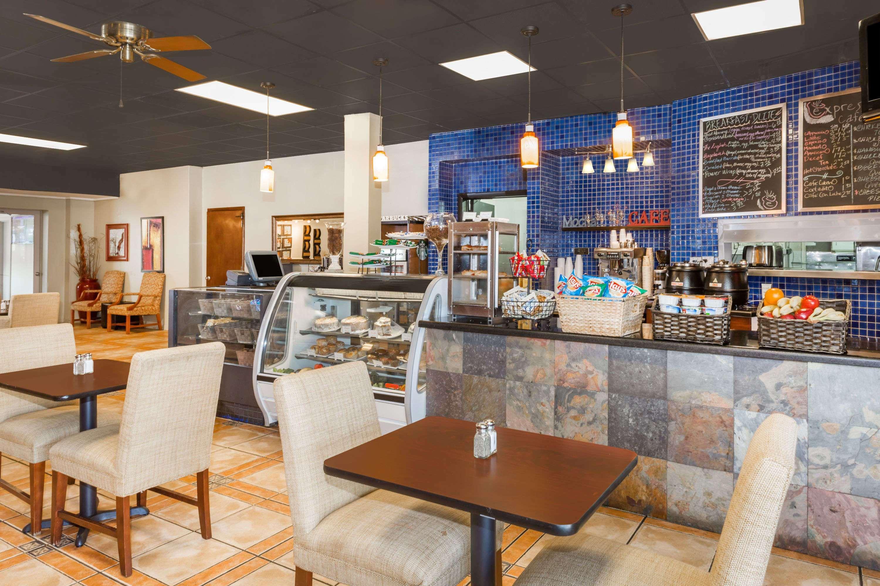 Days Inn By Wyndham Miami Airport North Miami Springs Bagian luar foto