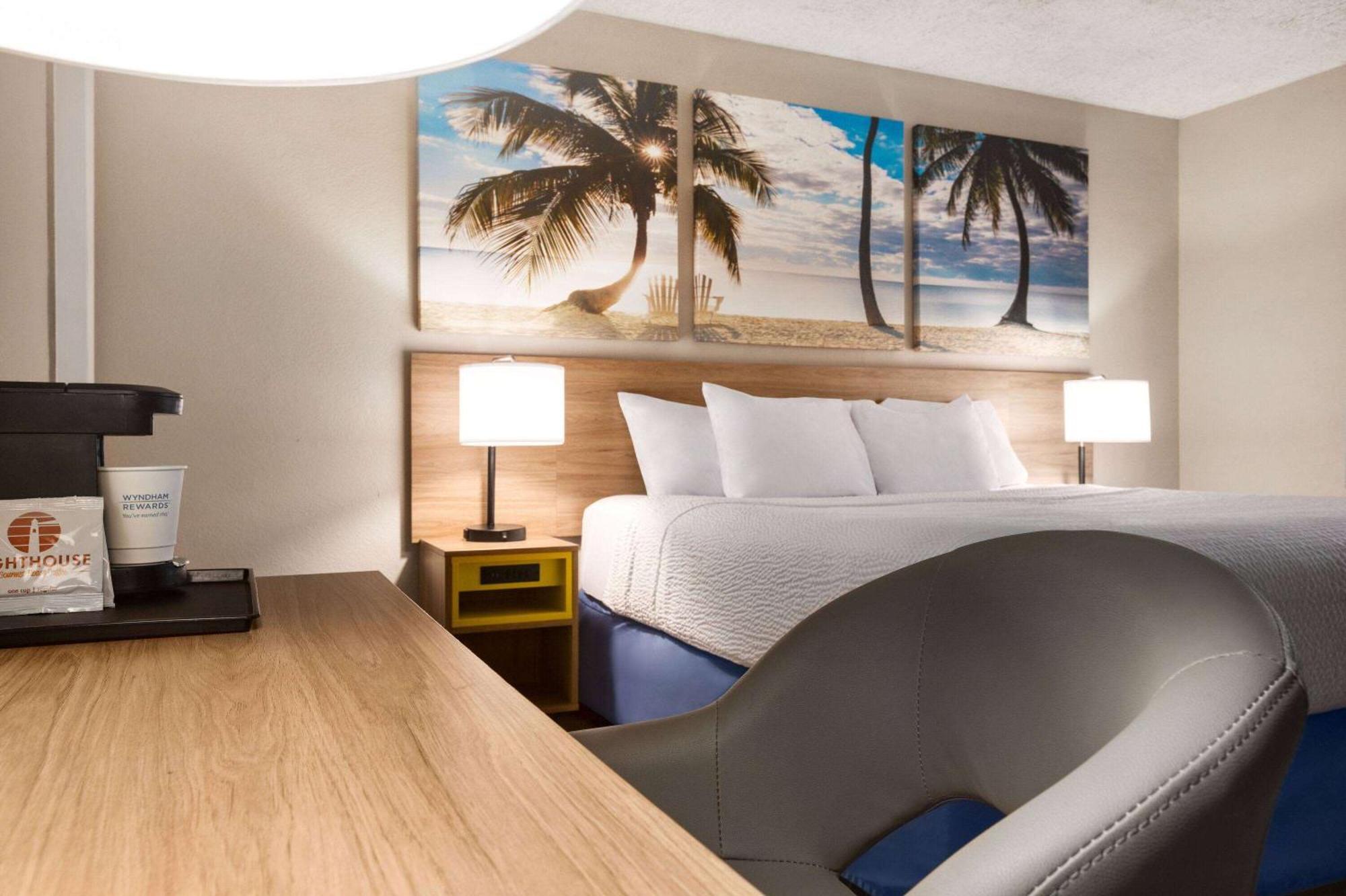 Days Inn By Wyndham Miami Airport North Miami Springs Bagian luar foto