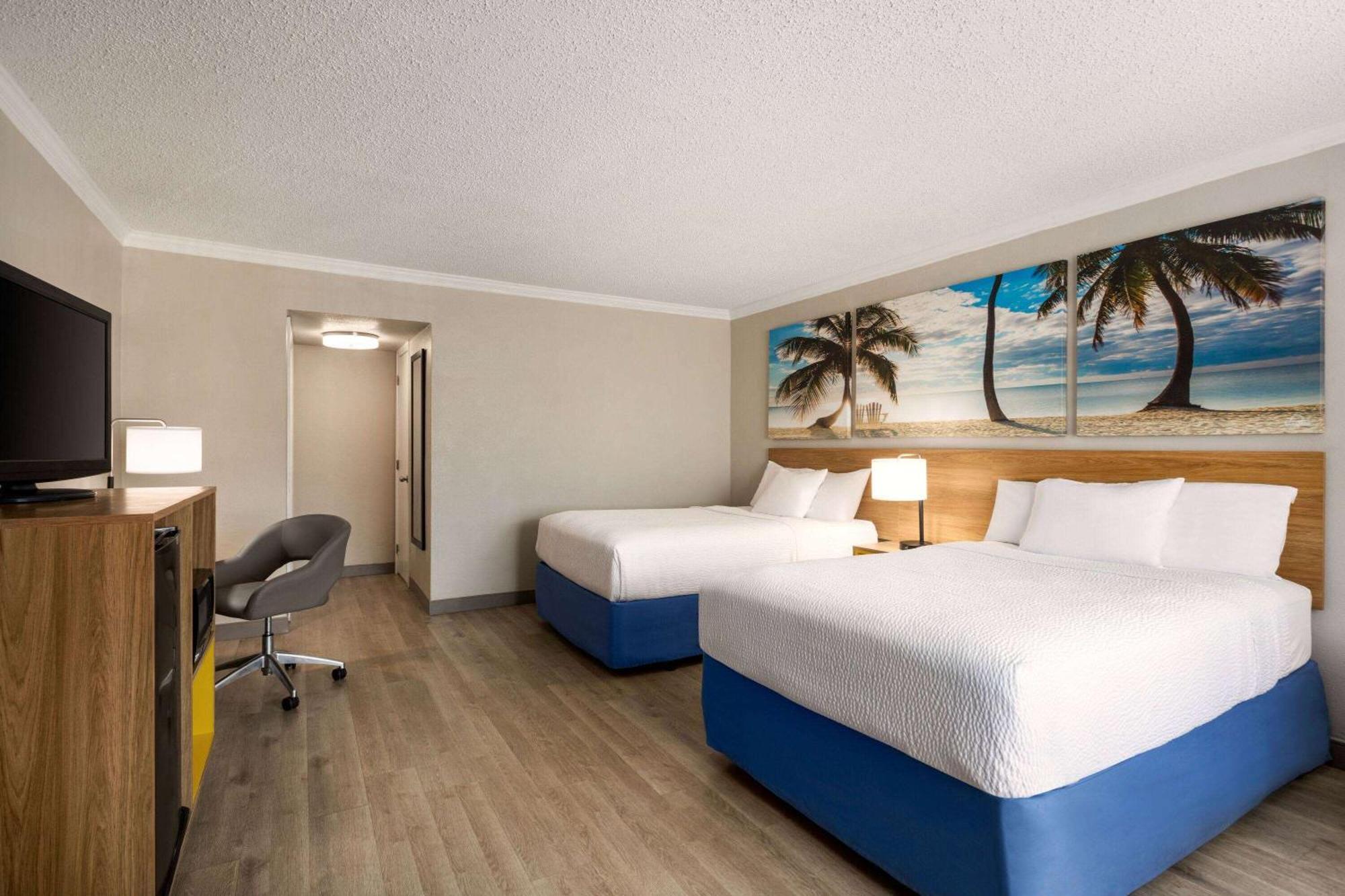 Days Inn By Wyndham Miami Airport North Miami Springs Bagian luar foto