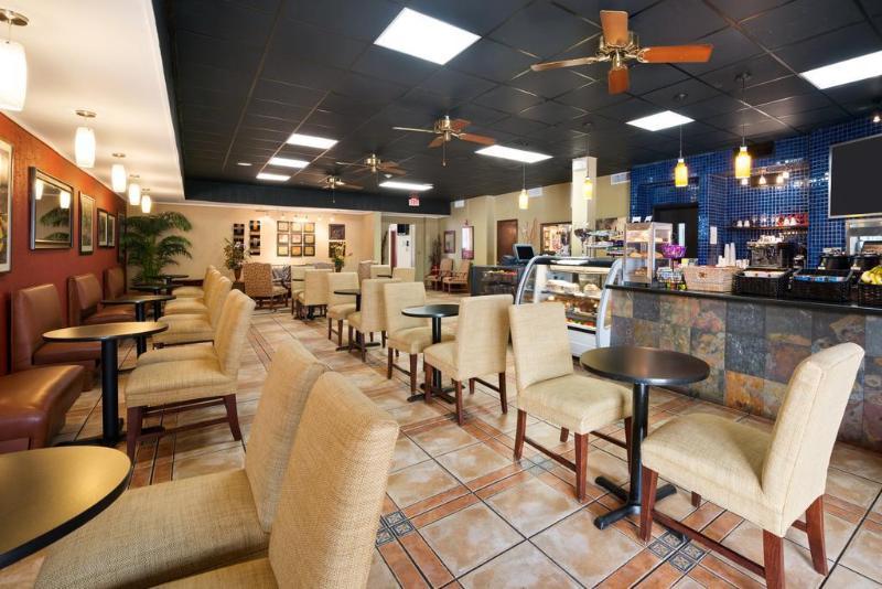 Days Inn By Wyndham Miami Airport North Miami Springs Bagian luar foto